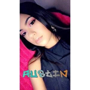 Meet your Posher, Daniela